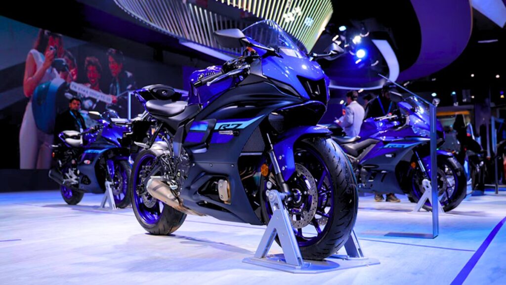 Yamaha R7 Price